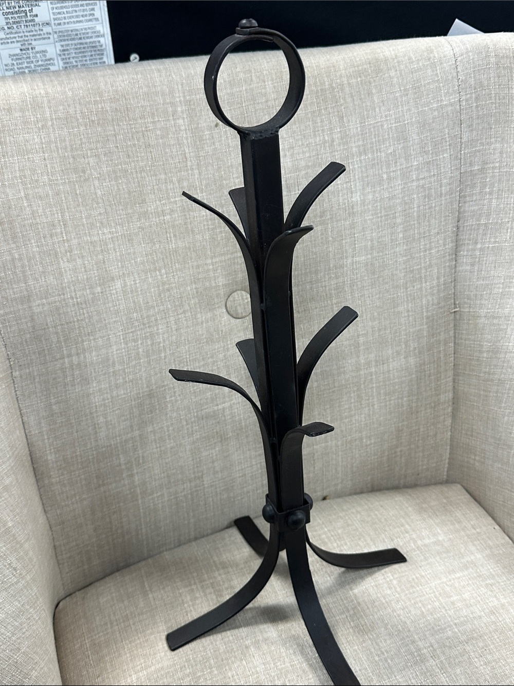 Iron mug rack